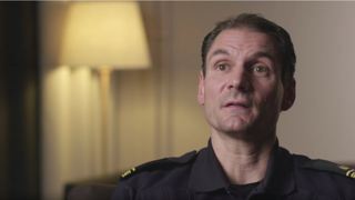 En film om hur det går till att göra en polisanmälan med polisen Daniel Godman. 